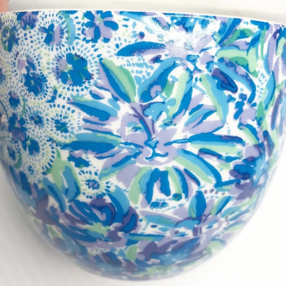 Lilly Pulitzer Pair of Colorful 12oz Mugs - Picture 3 of 9